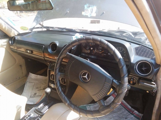 ขายรถเบนซ์ 280E โฉม W123 เครื่อง 1J + LPG