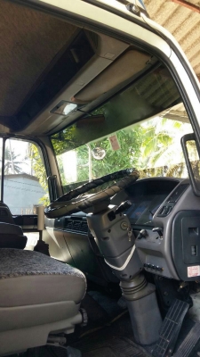 รถฮีโน่ 6 ล้อ ตู้เย็น FB2W 120 แรงม้า. ปี 39.   สนใจติดต่อ  081 - 6079515