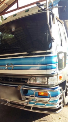 รถฮีโน่ 6 ล้อ ตู้เย็น FB2W 120 แรงม้า. ปี 39.   สนใจติดต่อ  081 - 6079515