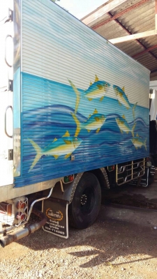 รถฮีโน่ 6 ล้อ ตู้เย็น FB2W 120 แรงม้า. ปี 39.   สนใจติดต่อ  081 - 6079515