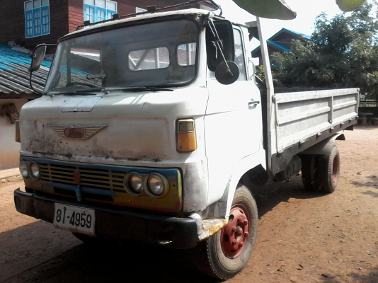 ขายหกล้อ KM310 สภาพพร้อมใช้งาน เครื่องDM100 คัชชีสวย เครื่องดี ยาง7.00ขอบ16 ราคาเบาๆครับ