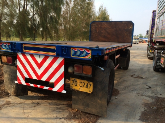 ขายลูกพ่วงพื้นเรียบสองเพลา ยางดี อู่สามมิตร พร้อมใช้. กำลังเก็บสีใหม่