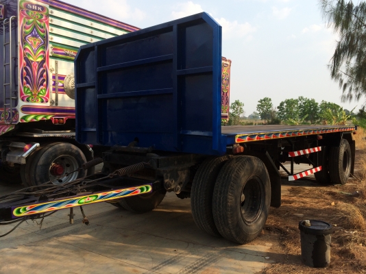 ขายลูกพ่วงพื้นเรียบสองเพลา ยางดี อู่สามมิตร พร้อมใช้. กำลังเก็บสีใหม่