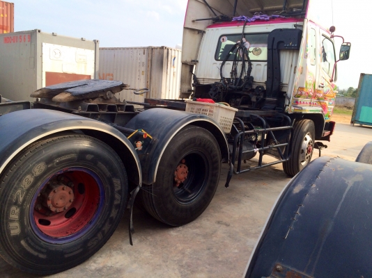 ขายด่วน  รถสิบล้อหัวลากมิตซู  260  แรง ปี 51 สภาพดีมาก  พร้อมใช้งาน  เอกสารพร้อม