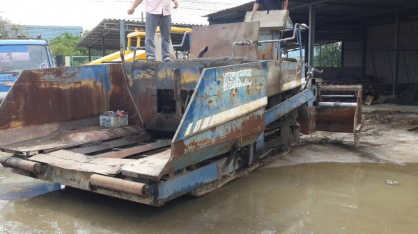 ขายรถปูยาง SUMITOMO 4 คันราคาคันละ 600000