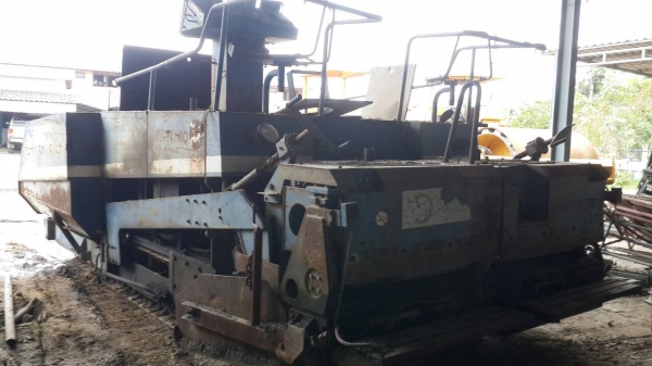 ขายรถปูยาง SUMITOMO 4 คันราคาคันละ 600000