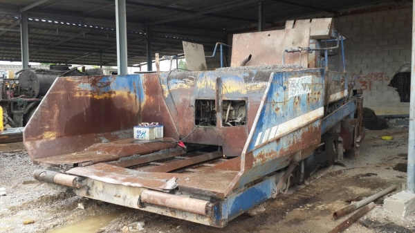 ขายรถปูยาง SUMITOMO 4 คันราคาคันละ 600000