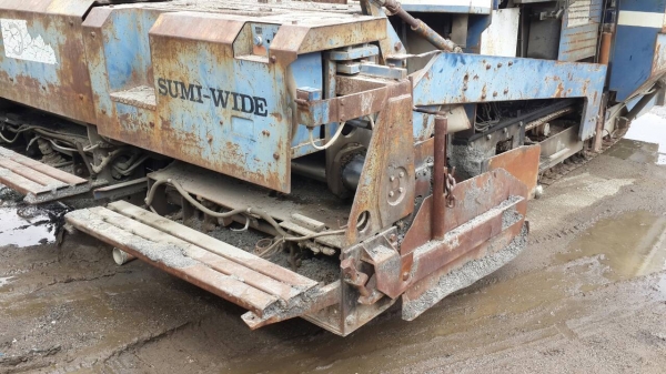 ขายรถปูยาง SUMITOMO 4 คันราคาคันละ 600000