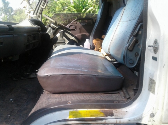 ขาย 6 ล้อห้าง  isuzu NQR 130 แรงม้า ยาว 5.5 ม.