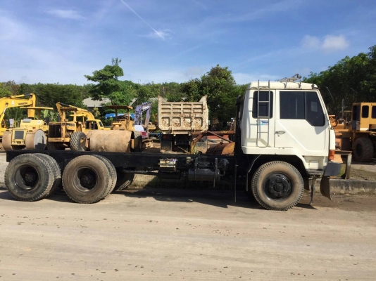 ขายรถบรรทุก 10 ล้อหัวคัสซี MITSUBISHI FN527M 2 เพลา 190 แรงม้า ราคา 550000