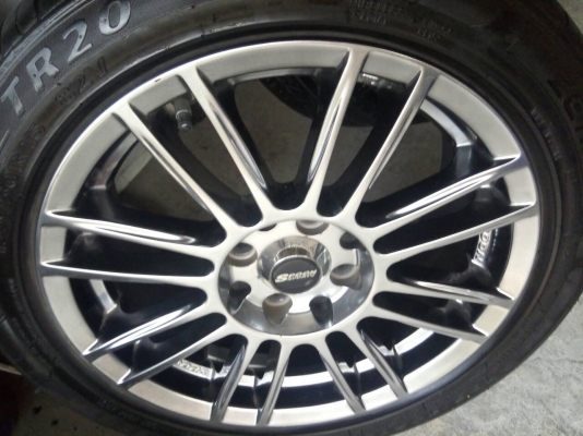 สุดคุ้มแม็กสปูน 15 พร้อมยางสภาพดี สวยเหมือนใหม่ 6900 บาท