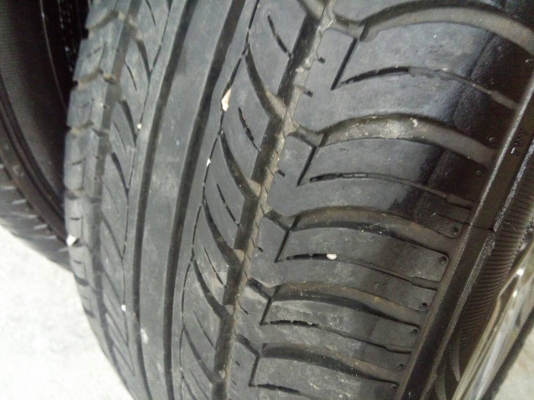 สุดคุ้มแม็กสปูน 15 พร้อมยางสภาพดี สวยเหมือนใหม่ 6900 บาท