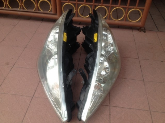 ไฟหน้า TOYOTA ESTIMA ACR30 AREAS ตัวท๊อปของเก่าญี่ปุ่นเเท้สภาพสวย