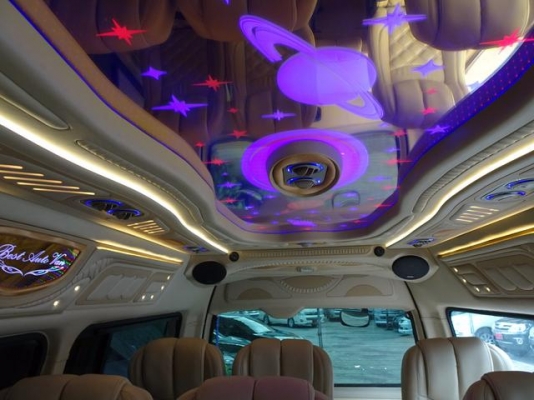 โทร 0922726669 คุณตันหยงรถตู้เบสมือสองฝั่งธน TOYOTA COMMUTER 2.5D4D MT ปี2013 ราคา 1049000 บาท