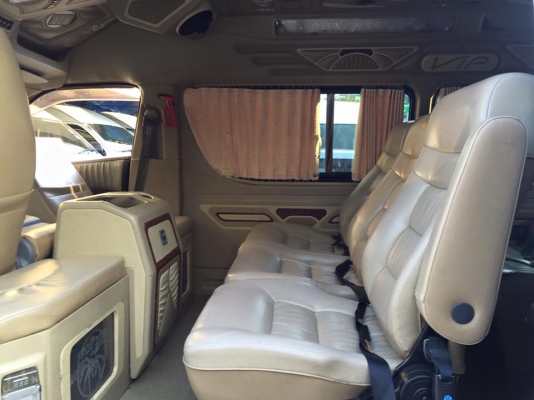 โทร 0922726669 คุณตันหยงรถตู้เบสมือสองฝั่งธน COMMUTER 2.5D4D MT ปี 07 แต่งเต็ม แอร์บัส