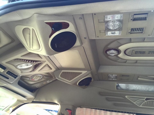 โทร 0922726669 คุณตันหยงรถตู้เบสมือสองฝั่งธน COMMUTER 2.5D4D MT ปี 07 แต่งเต็ม แอร์บัส