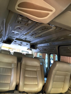 โทร 0922726669 คุณตันหยงรถตู้เบสมือสองฝั่งธน COMMUTER 2.5D4D MT ปี 07 แต่งเต็ม แอร์บัส