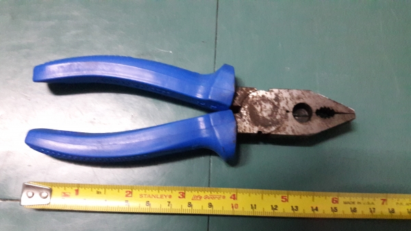 ขายคีมงานไฟฟ้าเก่าเก็บขนาด6นิ้วด้ามกันไฟฟ้า500V เช็คโกสโลวาเกีย