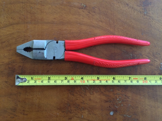 ขายคีมงานไฟฟ้าเก่าเก็บขนาด6นิ้วด้ามกันไฟฟ้า500V เช็คโกสโลวาเกีย