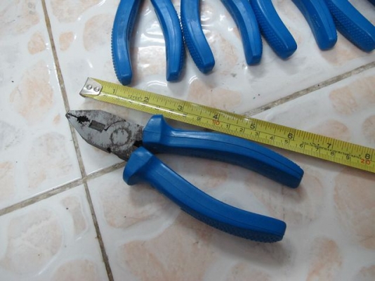 ขายคีมงานไฟฟ้าเก่าเก็บขนาด6นิ้วด้ามกันไฟฟ้า500V เช็คโกสโลวาเกีย