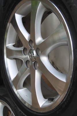 ล้อแม๊คใส่รถ โตโยต้า wish พร้อมยางขอบ 5 รู 100 ขอบ 17 ล้อแม๊คใส่รถ โตโยต้า wish พร้อมยางขอบ 5 รู 100 ขอบ 17