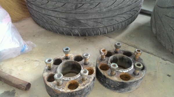 ขายแม๊กพร้อมยาง 5รู114 ขอบ17ราคา3000