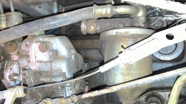 ขายหกล้อฮีโน่KM310เครื่องหกสูบกระบะยาว4.3เมตรทะเบียนพร้อมโอนภาษีไม่ขาดต่อ144000