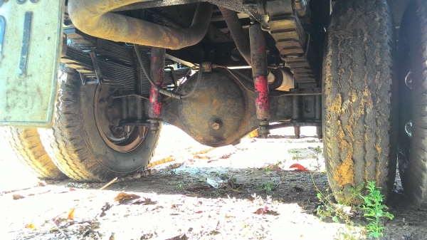 ขายหกล้อฮีโน่KM310เครื่องหกสูบกระบะยาว4.3เมตรทะเบียนพร้อมโอนภาษีไม่ขาดต่อ144000