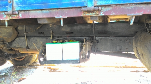 ขายหกล้อฮีโน่KM310เครื่องหกสูบกระบะยาว4.3เมตรทะเบียนพร้อมโอนภาษีไม่ขาดต่อ144000