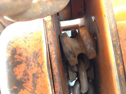 ขายรอกโซ่มือสาว Vital 5ton made in Japan สภาพดี ใช้งานได้ แต่ตัวประคองโซ่หัก เอาไปซ่อมได้ครับ