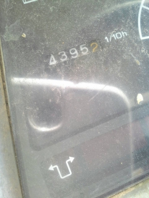 รถตัก KOMATSU  WA - 100.    สนใจติดต่อ  081 - 6079515