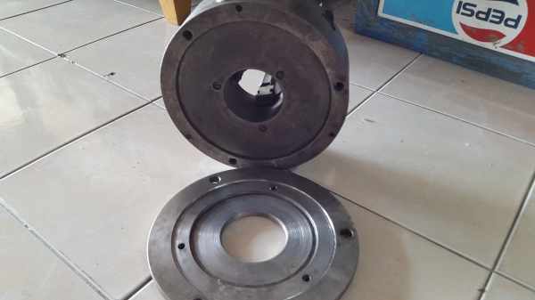 3 จับ แท่นกลึง ขนาด 10 นิ้ว พร้อมใช้งาน ฟันกลับในตัว 5,500