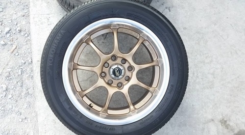 ขายล้อADVAN ขอบ15 4รู100-114 กว้าง6.5 ยางปี 13  4 ล้อ