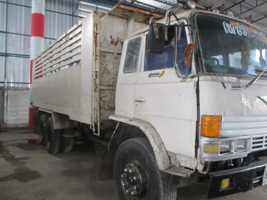 รถบรรทุก 10 ล้อ 2เพลา ดั้ม 180แรงม้า พร้อมใช้งานค่ะ