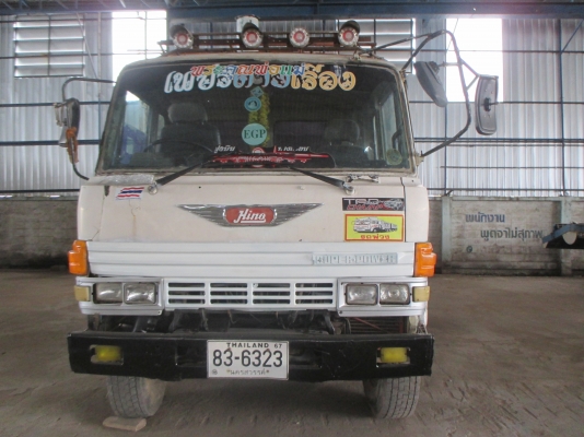 รถบรรทุก 10 ล้อ 2เพลา ดั้ม 180แรงม้า พร้อมใช้งานค่ะ