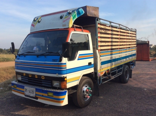 MITSUBISHI CANTER เครื่อง 120แรง 4HF(ฝาขาว) กระจกไฟฟ้า พวงมาลัยพาว์เวอร์ ช่วงล่างใหญ่ ยาว 4.4 ม. เครื่องดี ครัทซีสวย ยางเต็ม พื้นกระบะเหล็ก ขาย 290,000 บาท (ศุภากร 081-1903107,081-4252943)