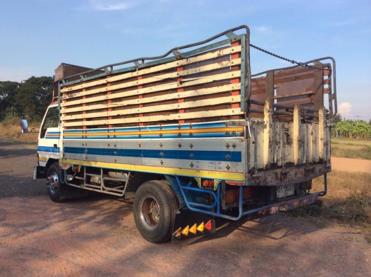 MITSUBISHI CANTER เครื่อง 120แรง 4HF(ฝาขาว) กระจกไฟฟ้า พวงมาลัยพาว์เวอร์ ช่วงล่างใหญ่ ยาว 4.4 ม. เครื่องดี ครัทซีสวย ยางเต็ม พื้นกระบะเหล็ก ขาย 290,000 บาท (ศุภากร 081-1903107,081-4252943)
