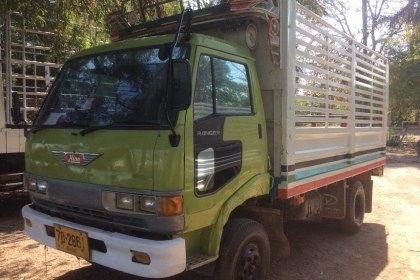 HINO 6ล้อ(เครื่อง160แรง WO6D)เครื่องดี พวงมาลัยพาวเวอร์ คานหน้า-หลัง F ยางดี ครัทซีสวย รถพร้อมใช้ เหมาะเอาไปทำดั๊มขาย 360,000บาท (ศุภากร 081- 1903107 ,081-4252943)