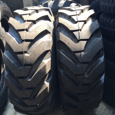 ยางรถตัก (ยางหล่อ) 16.9  ขอบ 24  สภาพสวยครับ