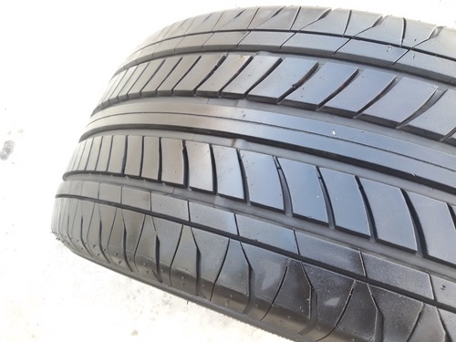 ขายยาง215/50/17 ปี 3611 FALAKAN  2  เส้น