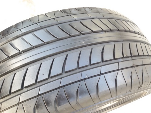 ขายยาง215/50/17 ปี 3611 FALAKAN  2  เส้น