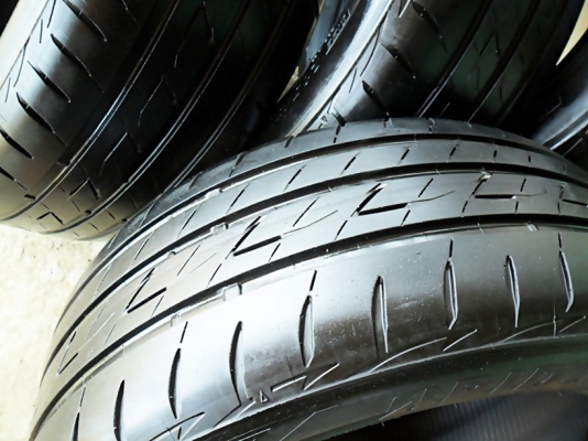ยางขอบ16  บริดสโตน205-55-R16ลงพื้นปี14 (4เส้น3,200)