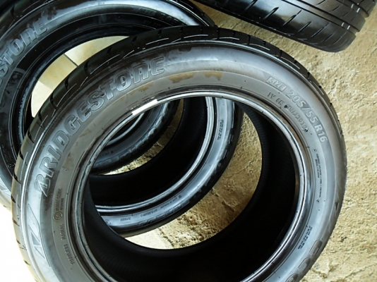 ยางขอบ16  บริดสโตน205-55-R16ลงพื้นปี14 (4เส้น3,200)
