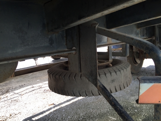 ขายหางพ่วง  สามมิต  2  เพลา. ปี 49   ( * ไม่ดั้ม. )     สนใจติดต่อ  081 - 6079515