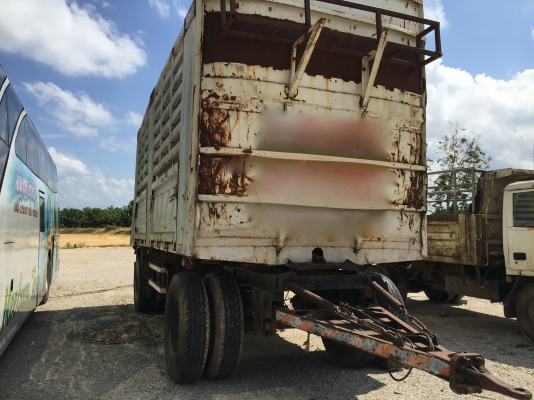 ขายหางพ่วง  สามมิต  2  เพลา. ปี 49   ( * ไม่ดั้ม. )     สนใจติดต่อ  081 - 6079515