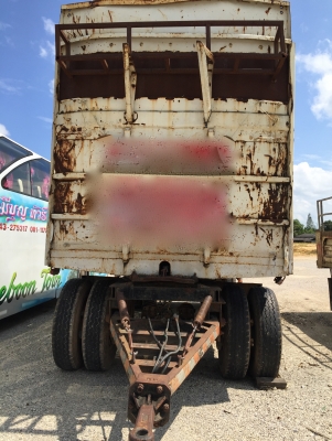 ขายหางพ่วง  สามมิต  2  เพลา. ปี 49   ( * ไม่ดั้ม. )     สนใจติดต่อ  081 - 6079515