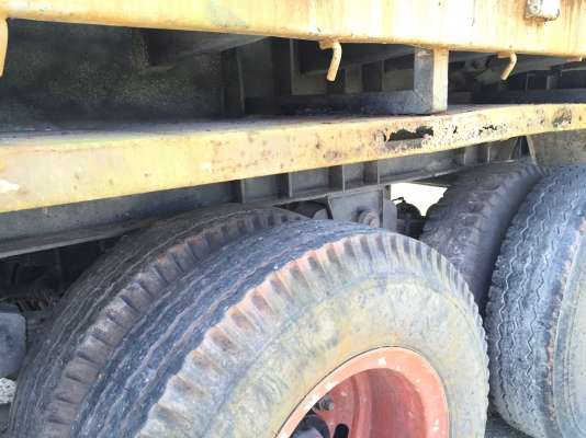 ขายหางพ่วง  สามมิต  3  เพลา. ยัด  ปี 40    สนใจติดต่อ  081 - 6079515