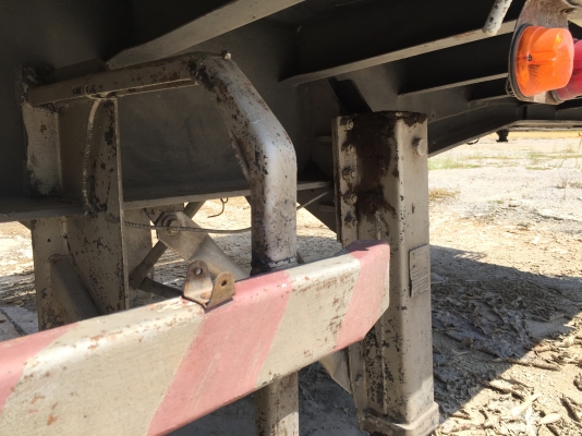 ขายหางพ่วง  สามมิต  3  เพลา. ยัด  ปี 40    สนใจติดต่อ  081 - 6079515