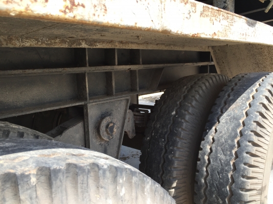 ขายหางพ่วง  สามมิต  3  เพลา. ยัด  ปี 40    สนใจติดต่อ  081 - 6079515