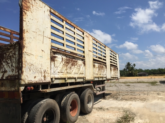 ขายหางพ่วง  สามมิต  3  เพลา. ยัด  ปี 40    สนใจติดต่อ  081 - 6079515